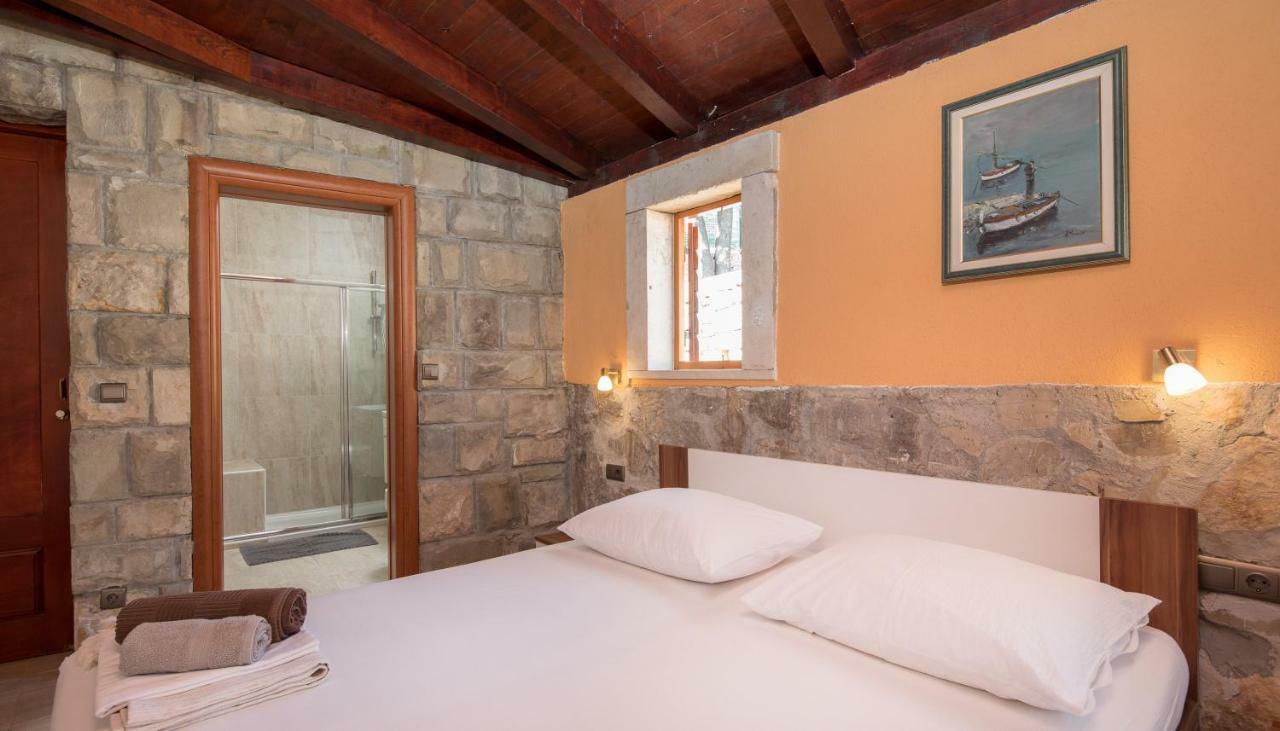 Beach Time Villa Omiš Exterior foto
